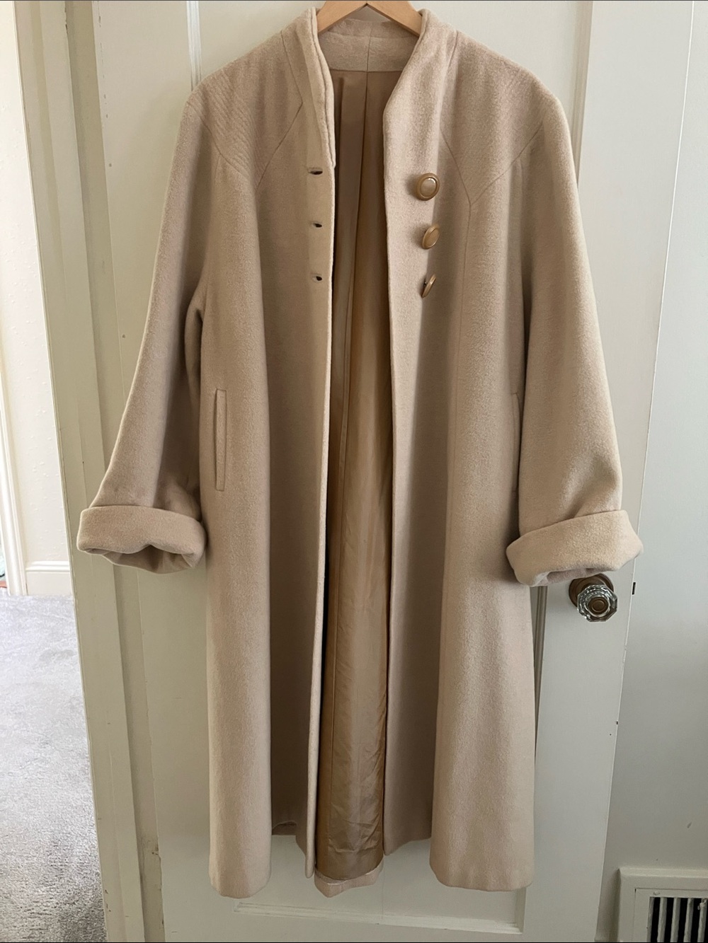 RARE! Stunning Vintage Overcoat in XL